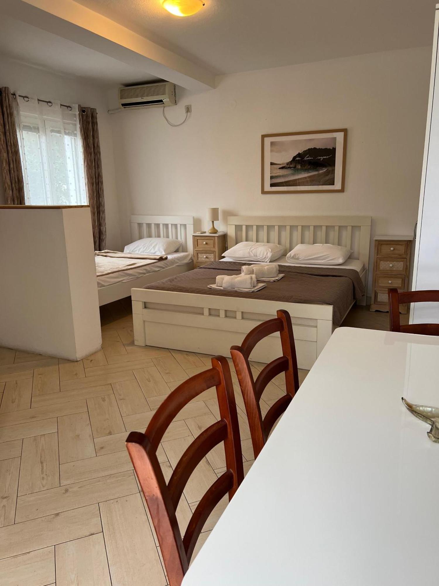 Apartments Aleksandar Sveti Stefan Exterior foto