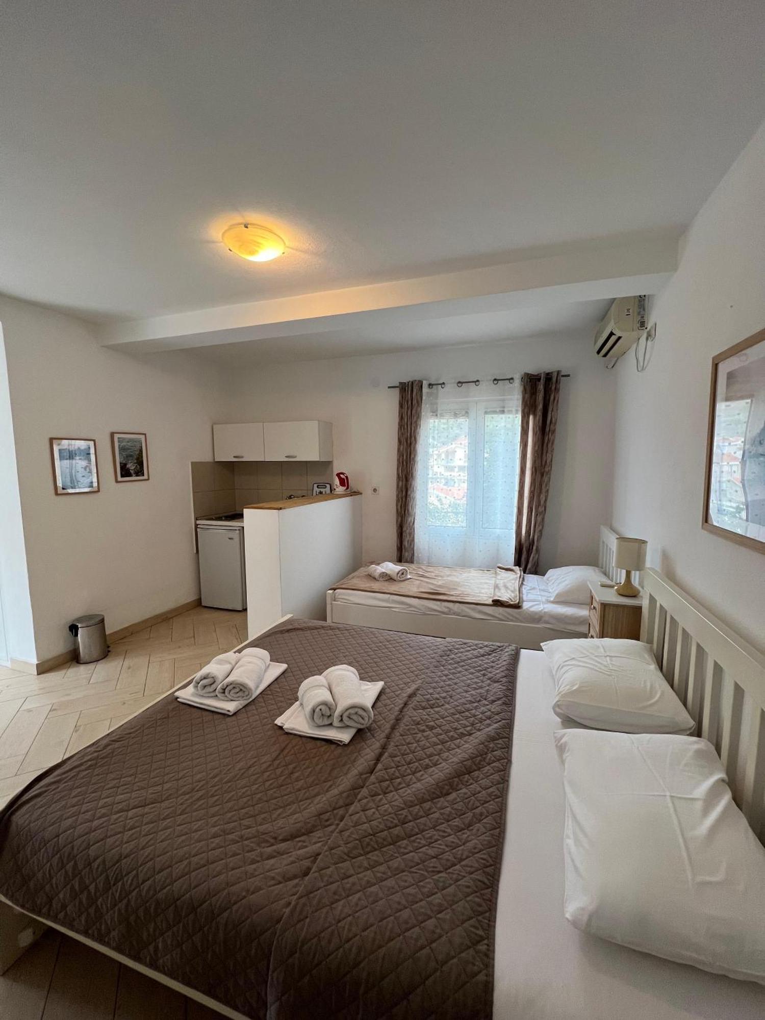 Apartments Aleksandar Sveti Stefan Exterior foto